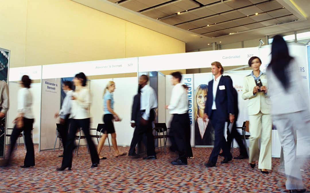 Trade Shows are Back! Five Exhibit Trends and Smart Tips to Ensure Your Company’s Success