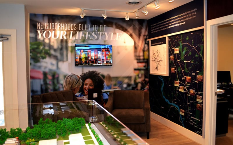 How Custom Display Designs Drive Sales Conversions