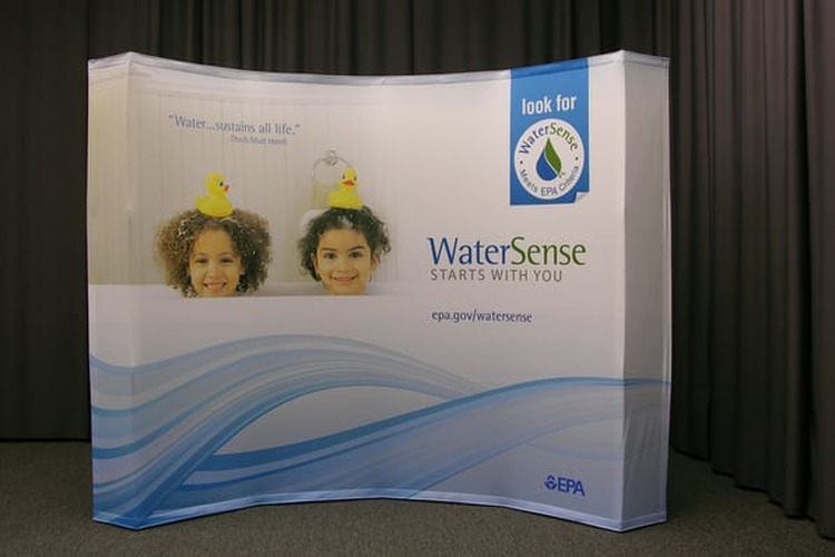 step and repeat logo background